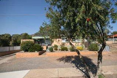 2 Newland Ave, Marino, SA 5049