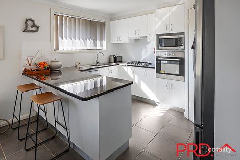 Property photo of 3 Red Cedar Cove Oxley Vale NSW 2340
