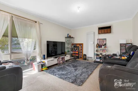 Property photo of 32 Wilterna Crescent Smithfield SA 5114