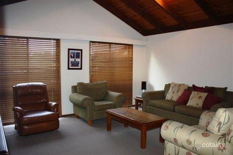 Property photo of 1 Cawl Court Sunbury VIC 3429