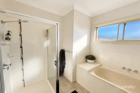Property photo of 4 Notting Hill Traralgon VIC 3844