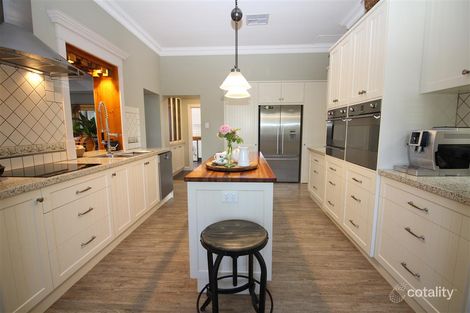 12-14 Walter St, Cummins, SA 5631