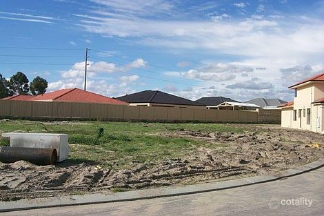 8 Corsham Gdns, Canning Vale, WA 6155