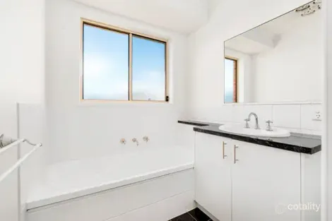 Property photo of 29 Thorneycroft Avenue Wodonga VIC 3690