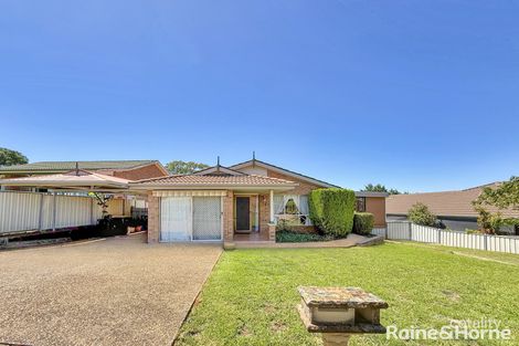 15 Hargreaves Cres, Young, NSW 2594