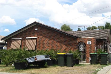 19 Grevillea Rd, Kings Park, VIC 3021