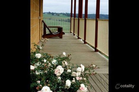 203 Needhams Rd, Willow Grove, VIC 3825