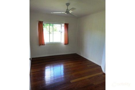 Property photo of 7 Oatland Crescent Holland Park West QLD 4121