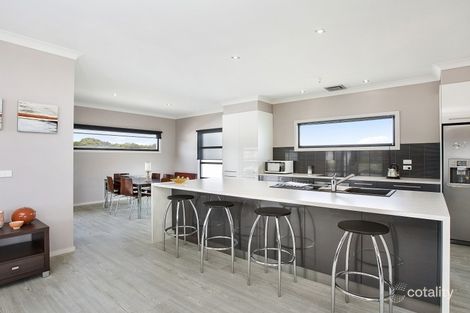 Property photo of 11 Endeavour Place Inverloch VIC 3996