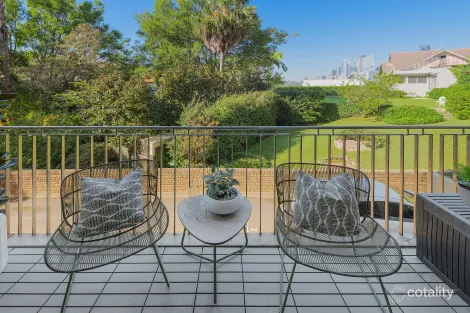 Property photo of 2/5-7 Peel Street Kirribilli NSW 2061