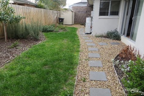 Property photo of 2/12 Chivers Avenue Glen Waverley VIC 3150