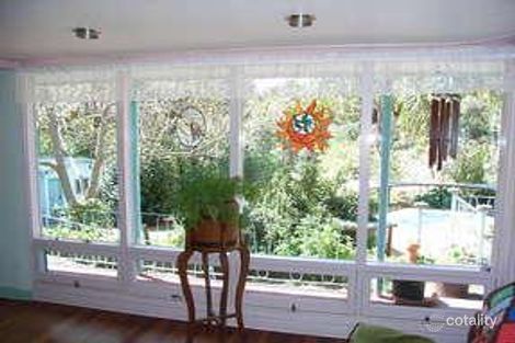 Property photo of 5 Tee Avenue Mundaring WA 6073