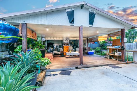 Property photo of 9 Lake Wivenhoe Court Logan Reserve QLD 4133
