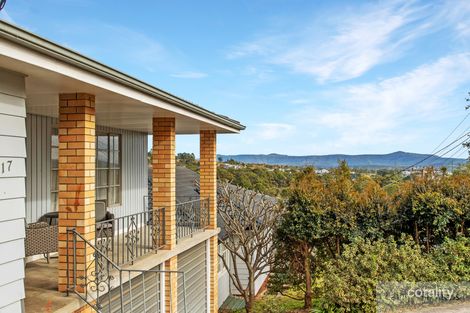 Property photo of 17 Exford Avenue Macquarie Hills NSW 2285