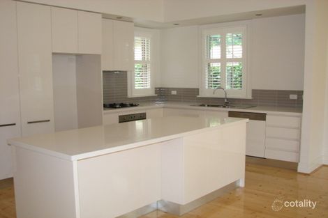 Property photo of 21 The Boulevard Hawthorn VIC 3122