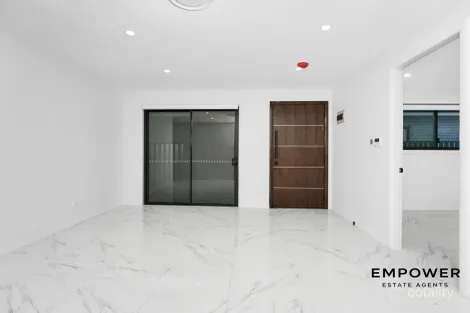 8 Daryl St, Claymore, NSW 2559