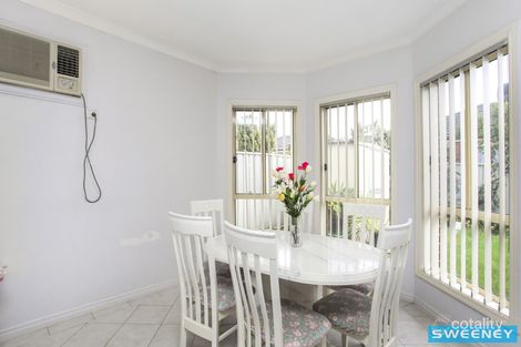 Property photo of 18 Macklin Way Caroline Springs VIC 3023