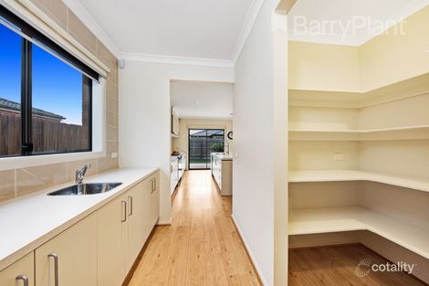 Property photo of 20 Applebox Circuit Point Cook VIC 3030