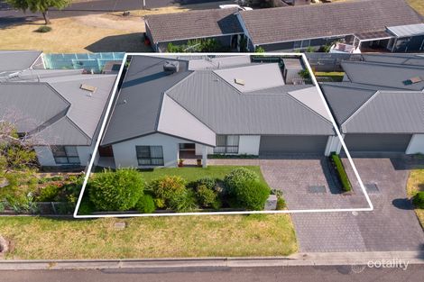 Property photo of 28 Dalgleish Avenue Rosebud VIC 3939