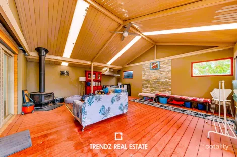 Property photo of 9 Flametree Circuit Cranbourne VIC 3977