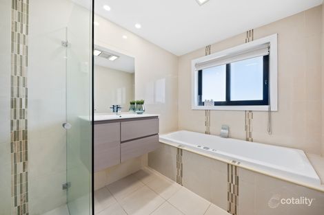 Property photo of 35 Topaz Crescent Seven Hills NSW 2147