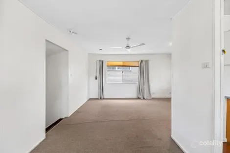 Property photo of 85 Ninth Avenue St Lucia QLD 4067