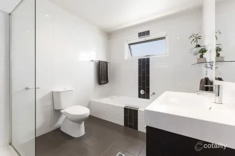 Property photo of 4/6 Summerhill Road Glen Iris VIC 3146