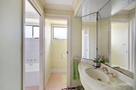 Property photo of 7 Alexis Place Rosemeadow NSW 2560
