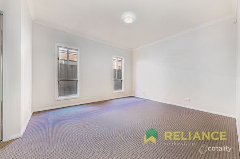 Property photo of 89 Claret Ash Boulevard Harkness VIC 3337