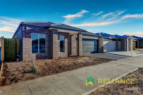 Property photo of 89 Claret Ash Boulevard Harkness VIC 3337