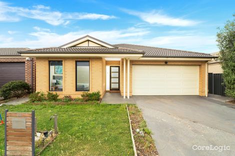 Property photo of 30 Goodenia Avenue Manor Lakes VIC 3024