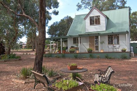 Property photo of 1-3 Raglan Place West Axedale VIC 3551