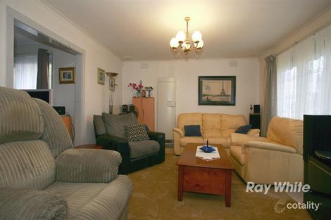 Property photo of 20 Bellarine Court Keysborough VIC 3173