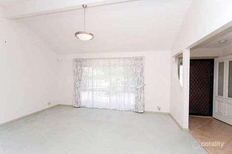 Property photo of 21 Golden Way Hillside VIC 3037