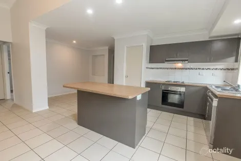 Property photo of 15 Petrie Way Idalia QLD 4811