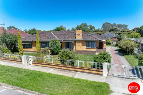 Property photo of 222 High Street Kangaroo Flat VIC 3555
