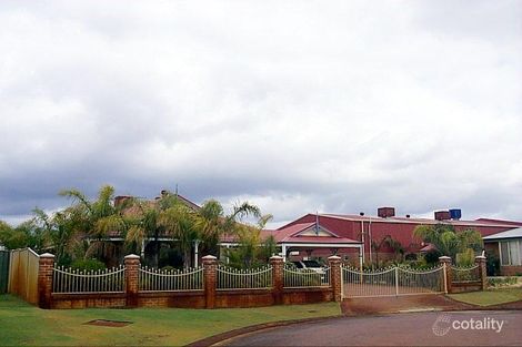 12 Vanilla Gld, Kenwick, WA 6107