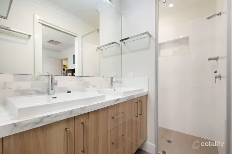 Property photo of 12 Cardiff Drive Wodonga VIC 3690