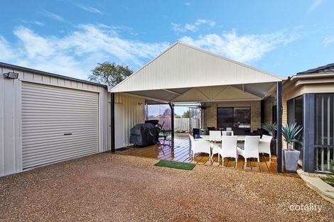 Property photo of 36 Silvertop Close Wallan VIC 3756