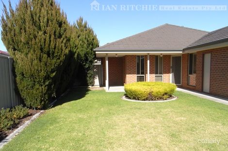 Property photo of 2 Snowgum Place Thurgoona NSW 2640