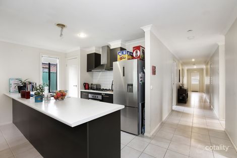 Property photo of 18 Kumara Circuit South Morang VIC 3752