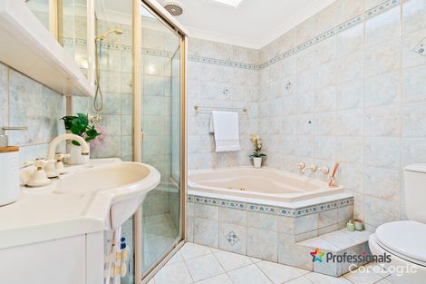 Property photo of 3 Lane Place Minto NSW 2566
