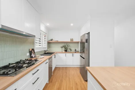 Property photo of 60 Windsor Road Wamberal NSW 2260