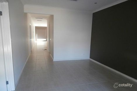 Property photo of 1 Donnelly Circuit South Morang VIC 3752