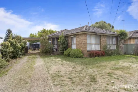 6 Conan St, Wendouree, VIC 3355