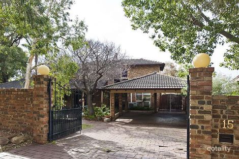 15 Hoxton Rise, Carine, WA 6020