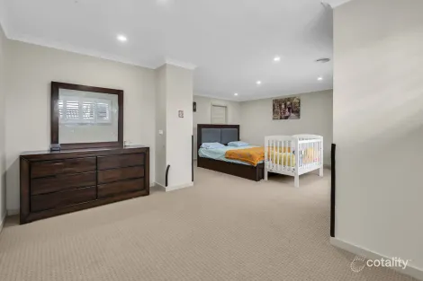 Property photo of 28 Constant Avenue Werribee VIC 3030