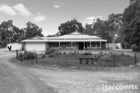 Property photo of 22 Aclare Road Barragup WA 6209