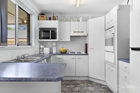 Property photo of 13 Riverview Close Hunterview NSW 2330
