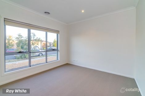 Property photo of 4 Eucla Street Tarneit VIC 3029